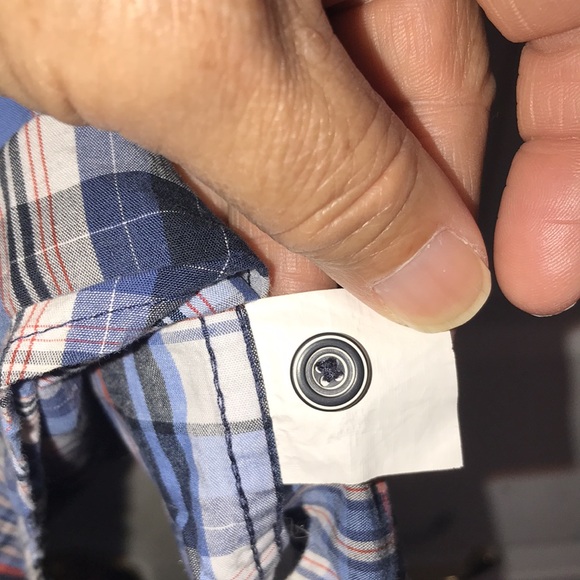 Men’s Sean John Plaid Shirt - Picture 6 of 8